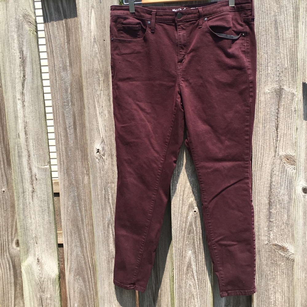 Target Missimo high rise skinny burgundy pant